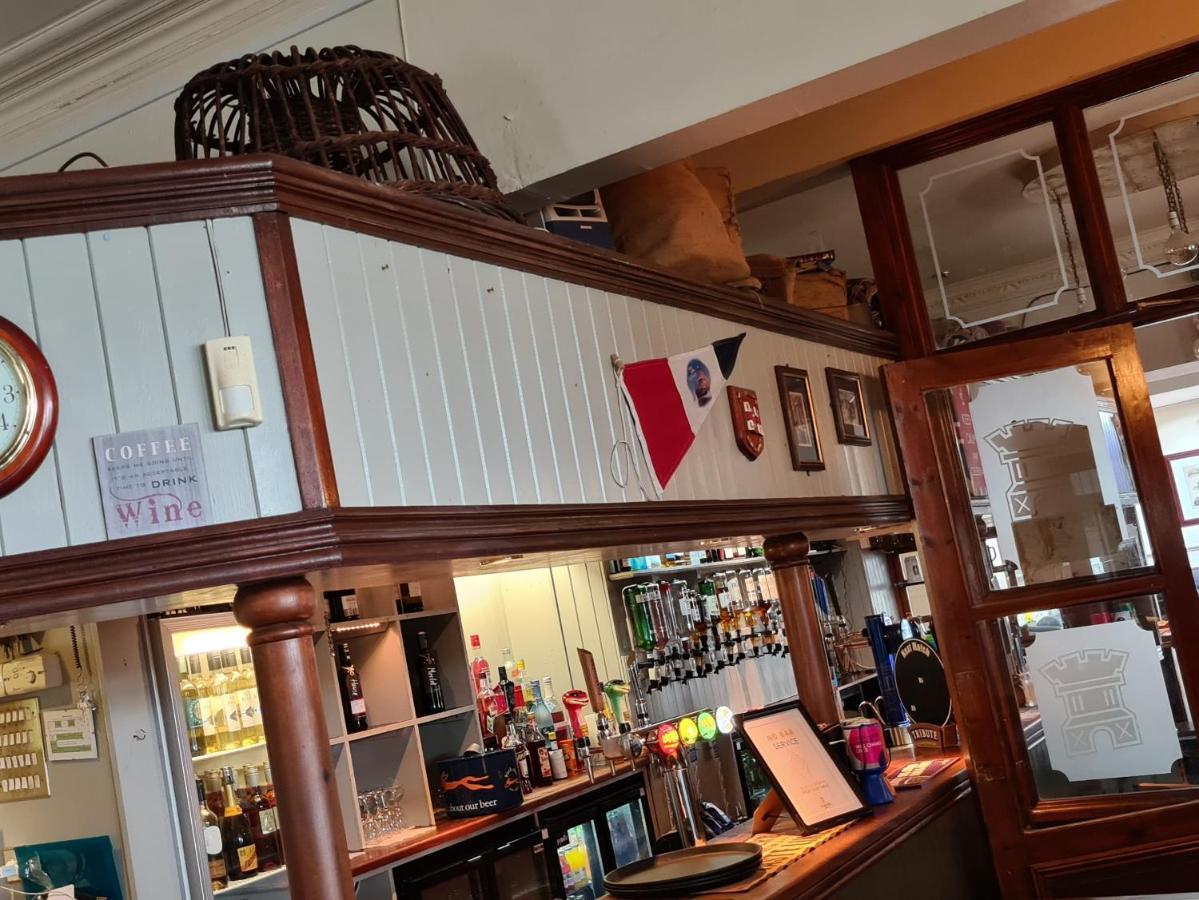 Carbeile Inn Торпойнт Екстериор снимка