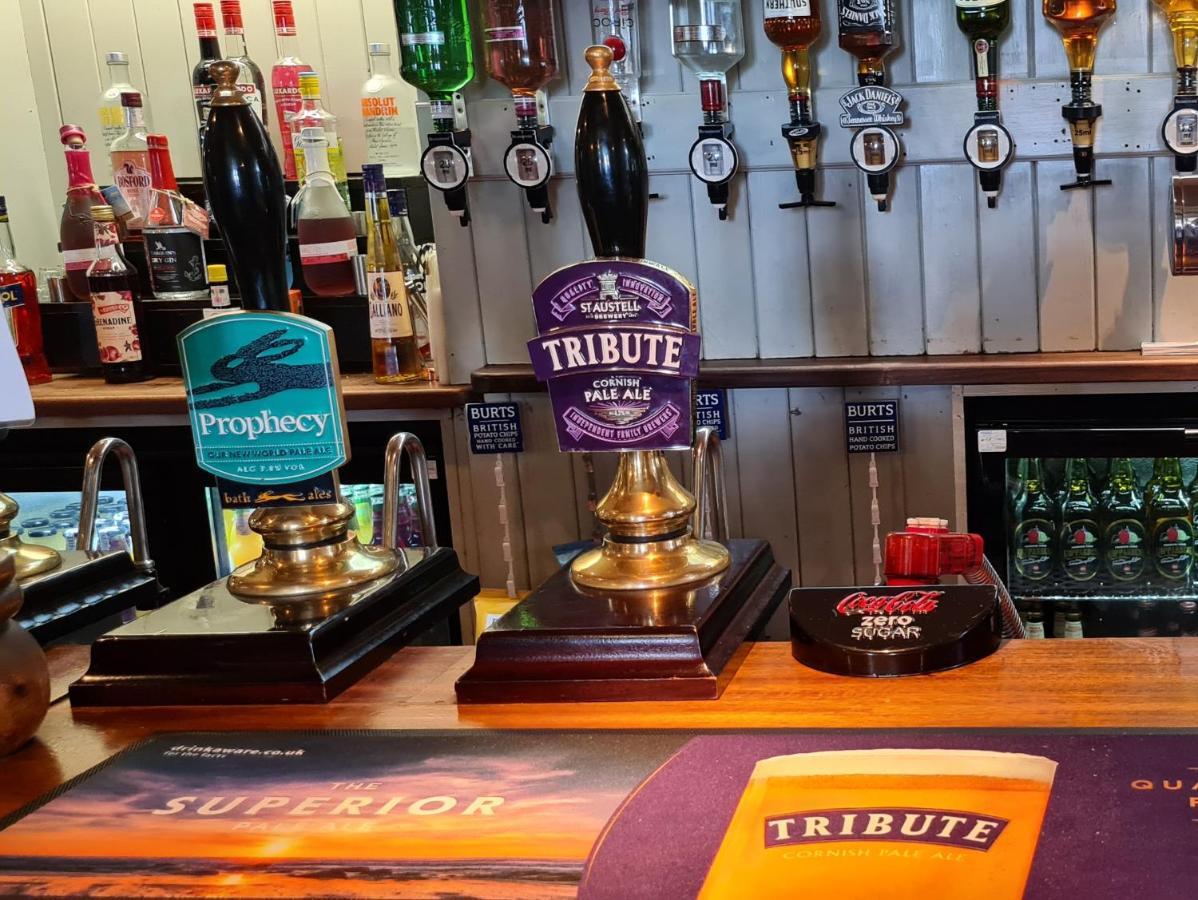 Carbeile Inn Торпойнт Екстериор снимка