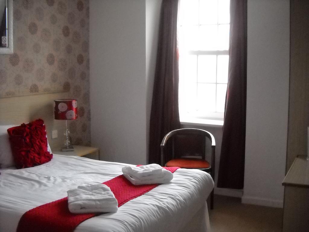 Carbeile Inn Торпойнт Стая снимка